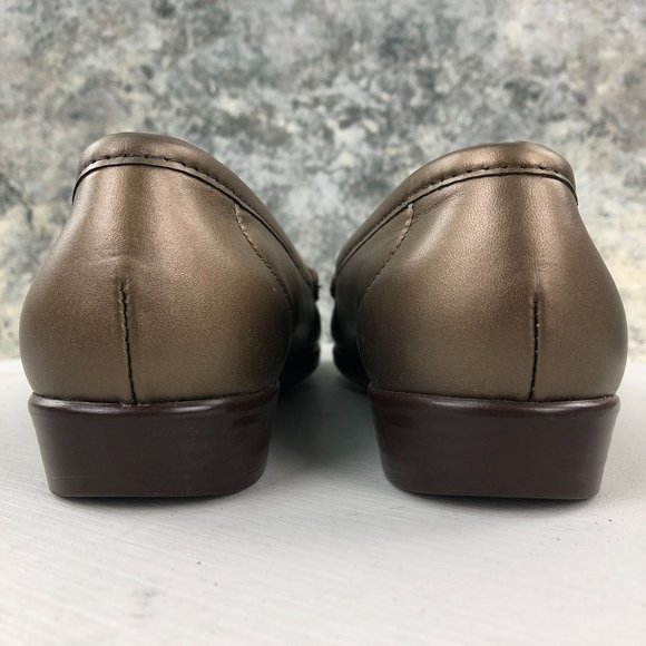 SAS Women's Size 7.5N Bronze Leather Comfort Slip On Closed Toe Loafers USA - Picture 6 of 12